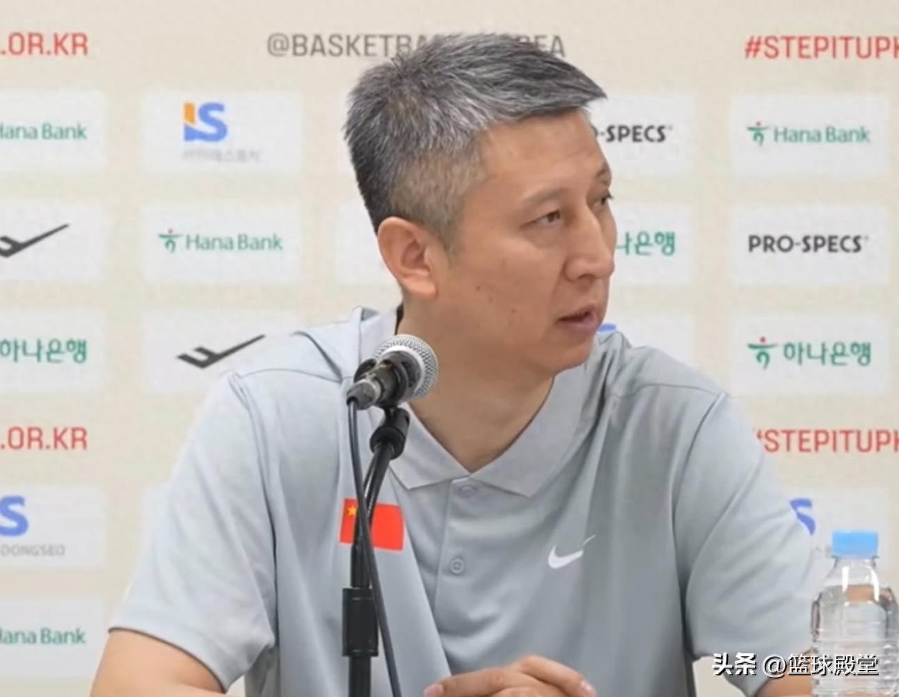 再败韩国发布会!郭士强不满攻守,赵睿拉伤比较严重,大赞李贤重