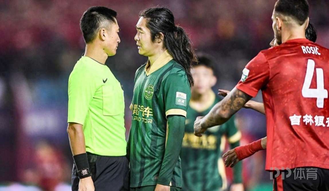 本赛季中超场均红牌0.22张 三级联赛评议193个判例