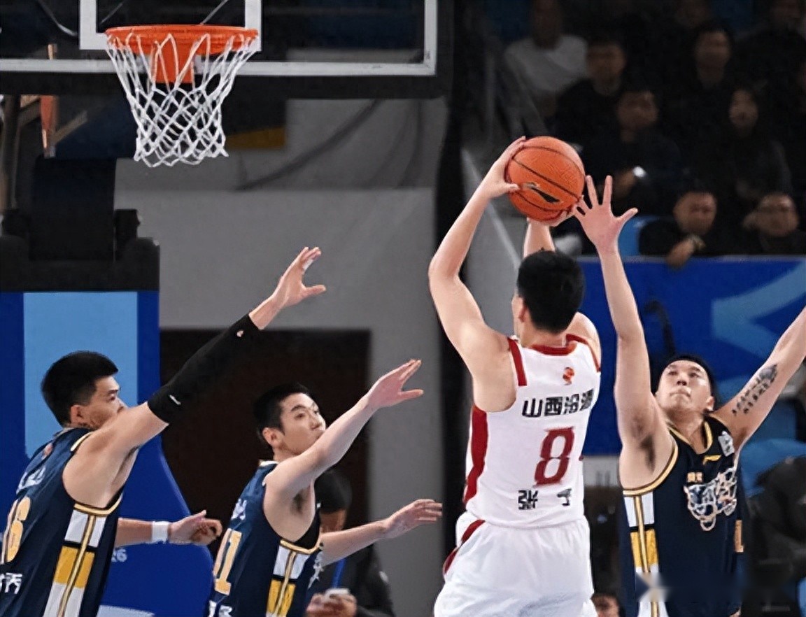 山西106-93广东 球员评价:4人满分,4人及格,1人低迷