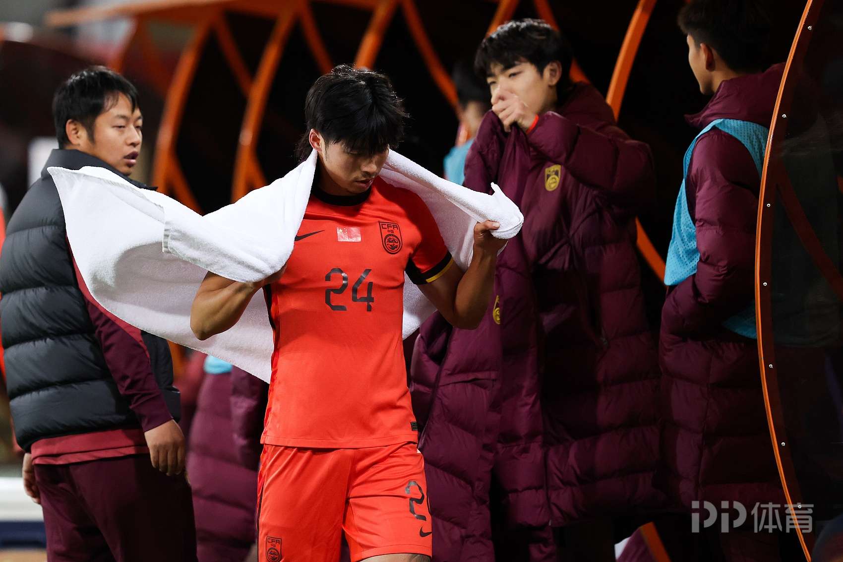 马德兴:汪士钦熊猫杯染红引发舆情 出于多方面考虑暂不征召