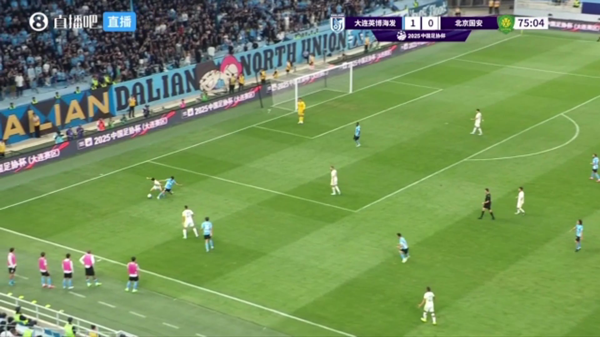 个人能力太强了毛伟杰积极拼抢回球权王楚淇真能跑啊