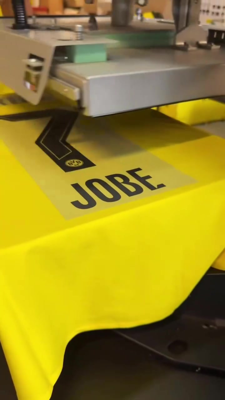 能达到哥哥的高度吗乔布贝林厄姆新赛季将身披黄黑七号