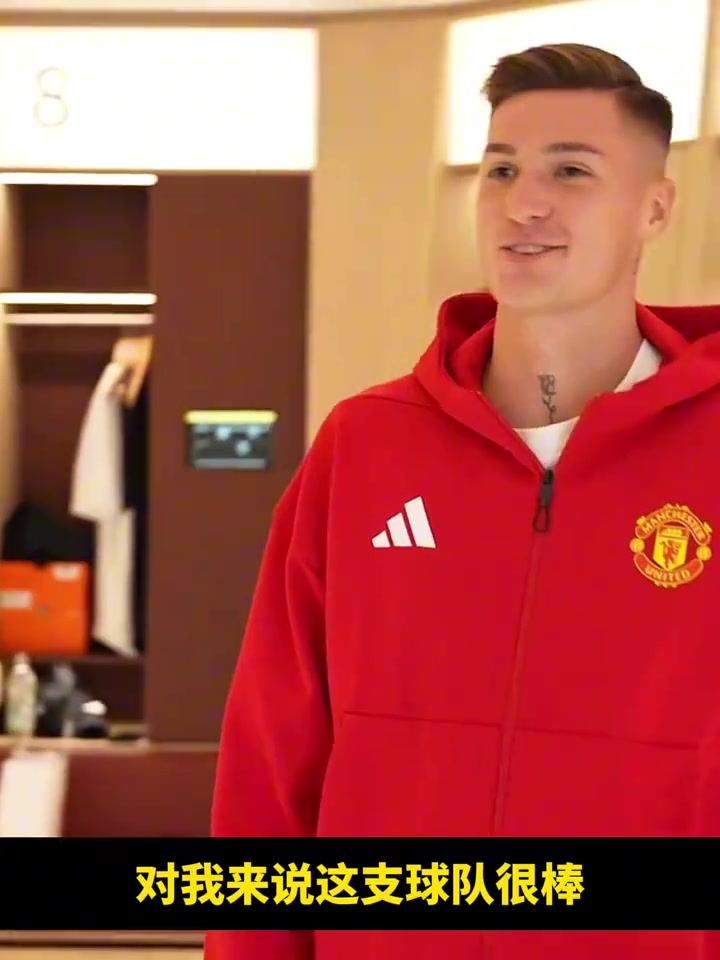 充满斗志谢什科曼联是一家传奇俱乐部再次腾飞只是时间问题