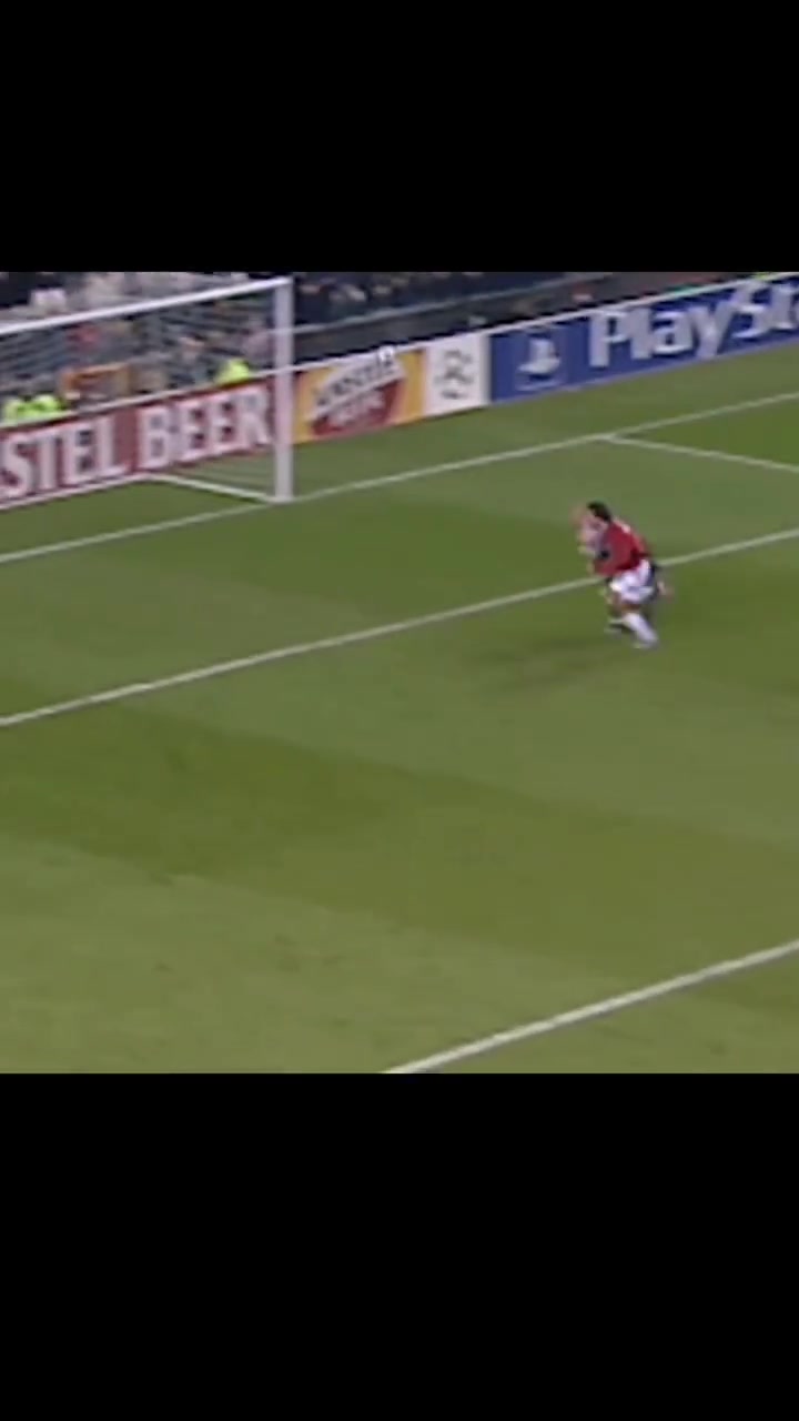 真正的小禁区之王足球场有种区域叫范尼区域