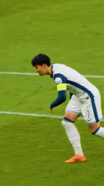 他把最好的时光都留在那了孙兴慜的艺术性一刻