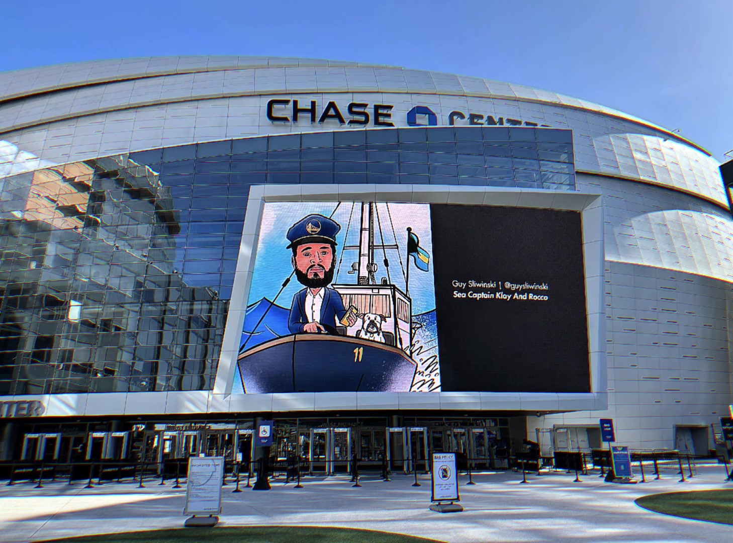 Rocco去世克莱一定很伤心吧克莱重返大通中心时的图片