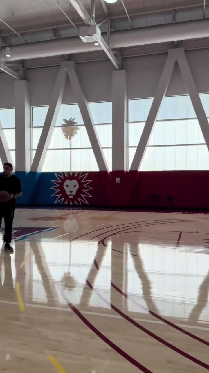 崔永熙更新动态伤后第一次球场训练ACL断裂后第171天