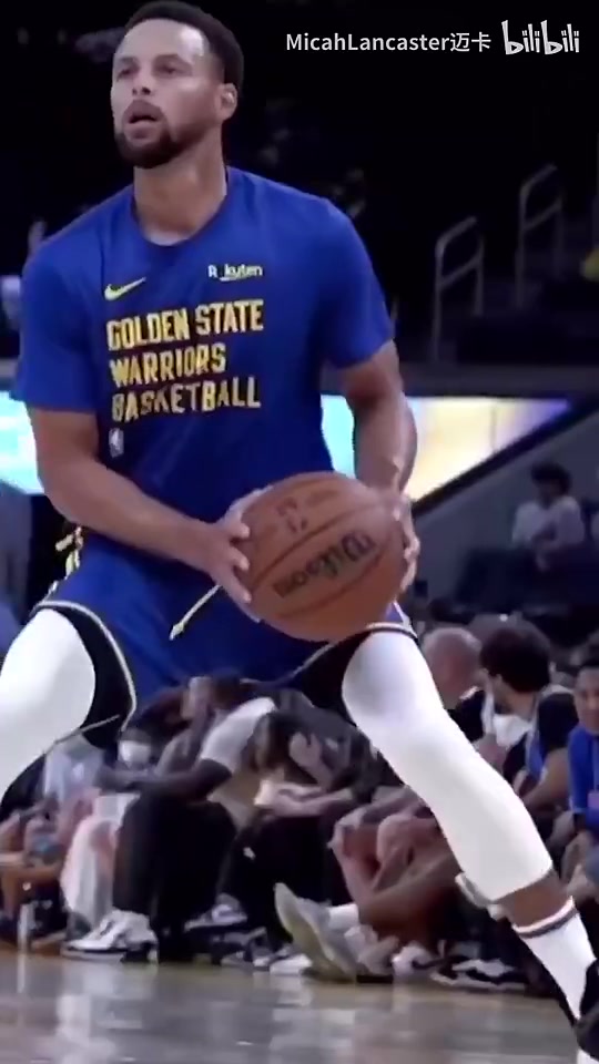 历史三分王的秘密库里瞬息之间调整投篮手型