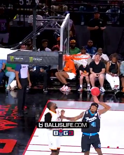 别小看天赋有三分技能包的霍华德已经开始在BIG3乱杀了