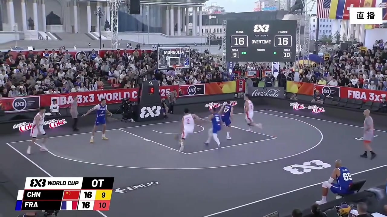 创造历史三人男篮世界杯中国队压哨补篮绝杀挺进八强