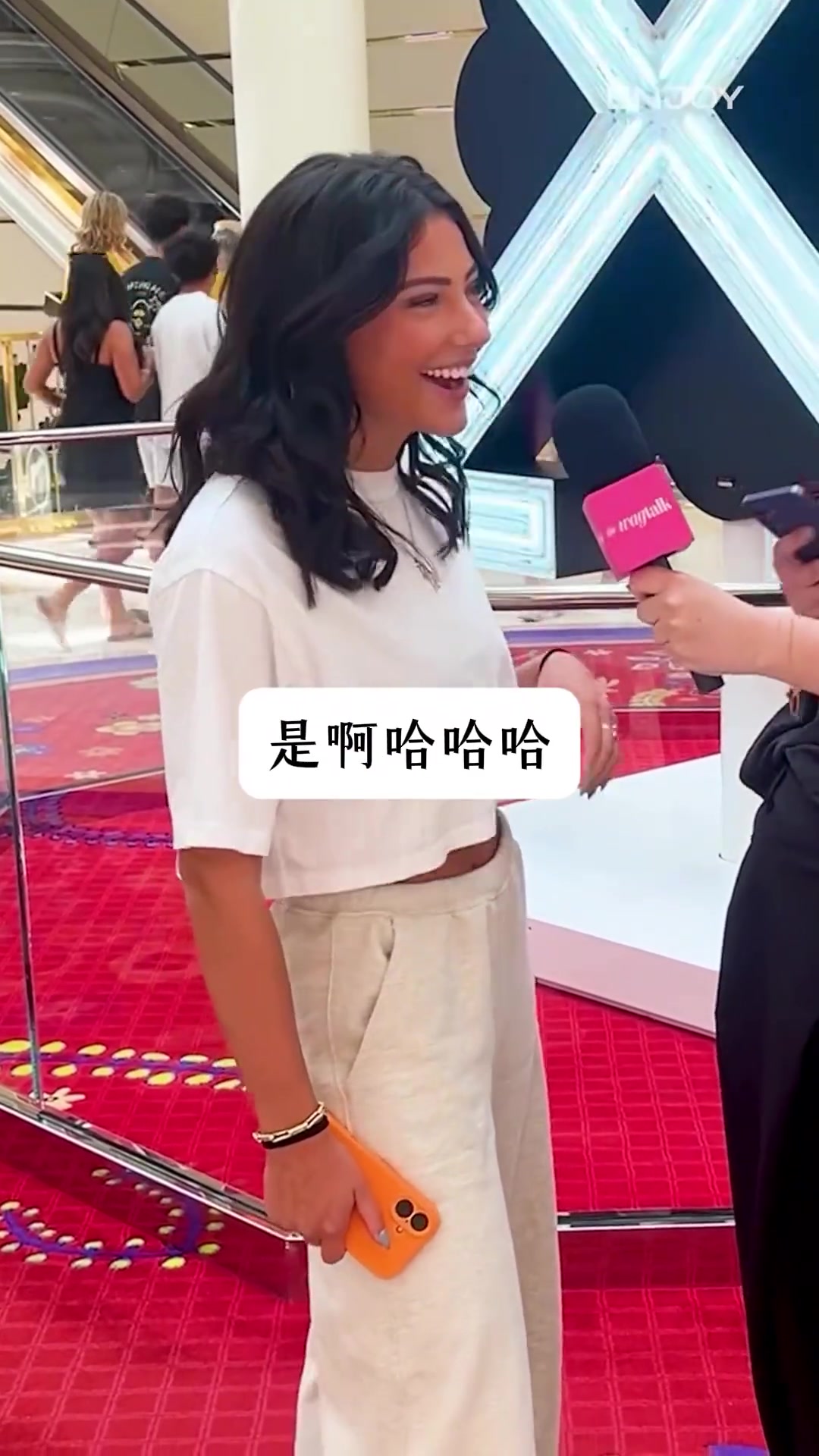 猜猜她是哪个NBA球员的女友