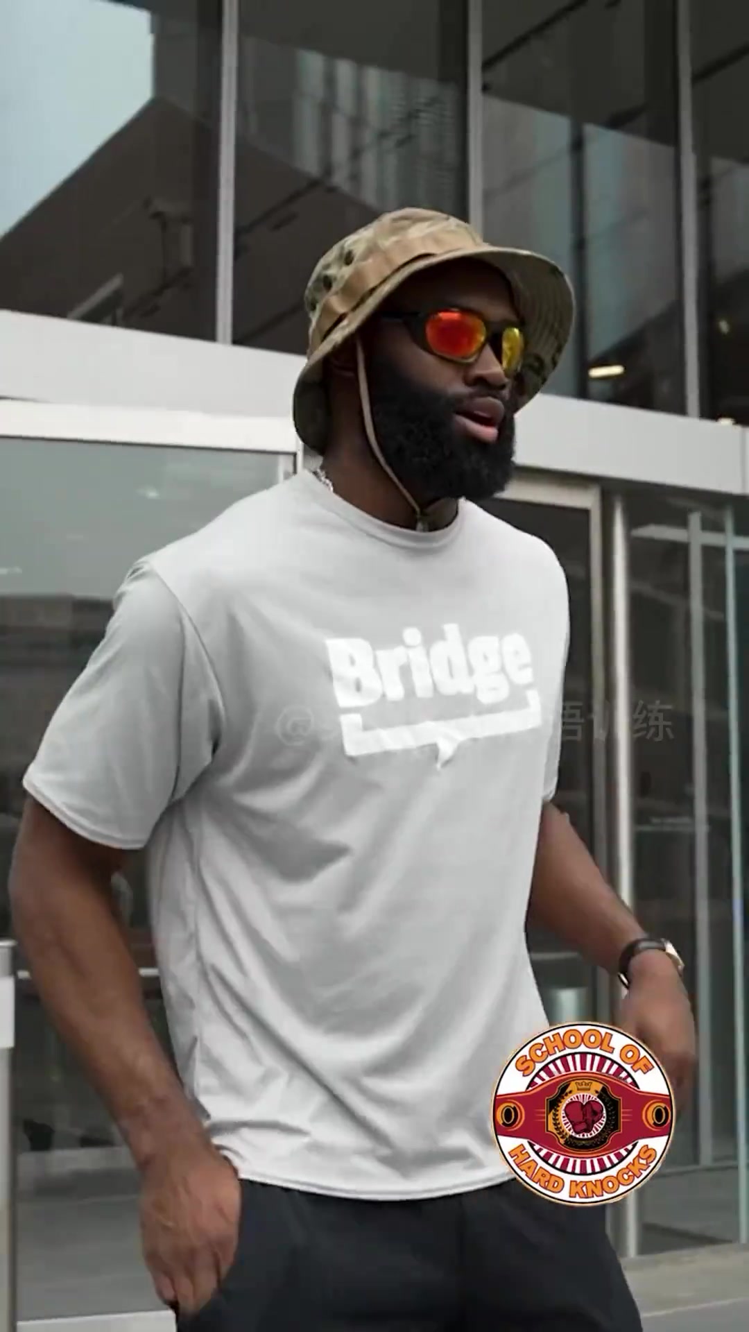 杰伦布朗月亮偷了太阳的光但人们从不把两者混淆