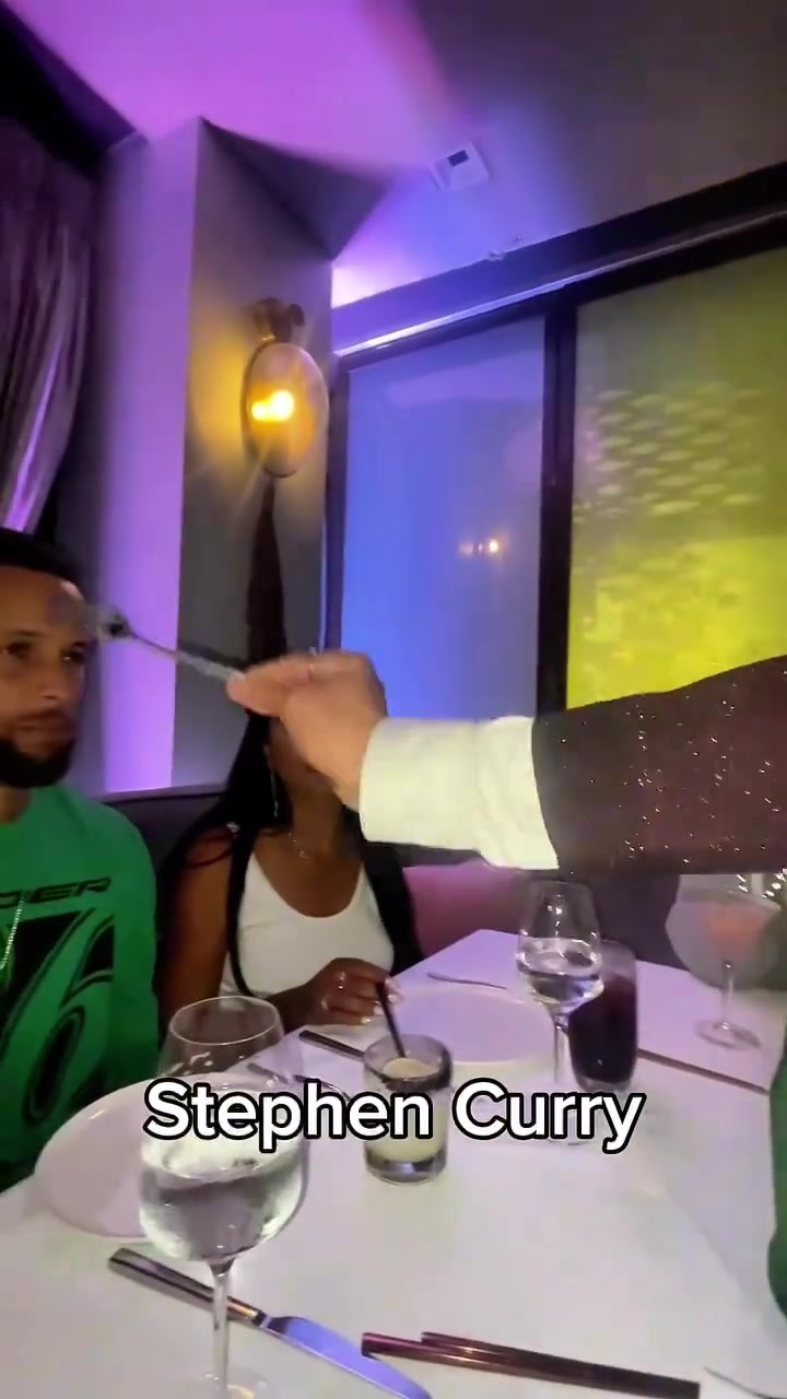 这魔术什么门道让库里十分惊讶阿耶莎都看呆了