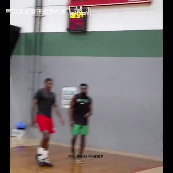 下赛季会效力哪支球队西蒙斯休赛期训练合集三分抬手就有