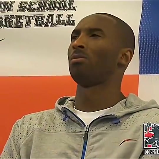 科比单挑我稳赢詹姆斯1v1对我来说很简单他比较全面