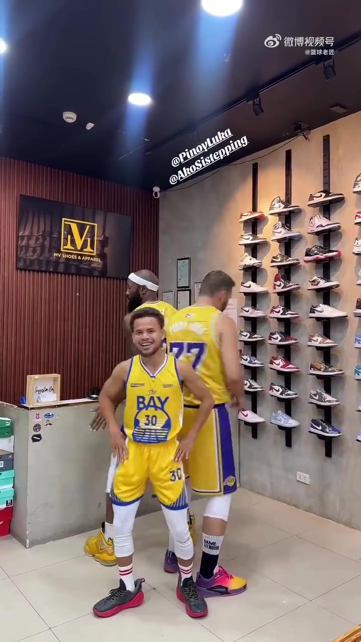 三个臭皮匠库里东契奇詹姆斯同时给你奉献尬舞