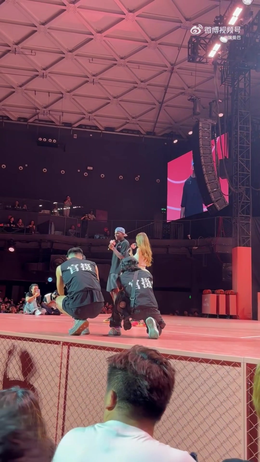 谁不爱呢华子来中国就爱上吃蛋炒饭了