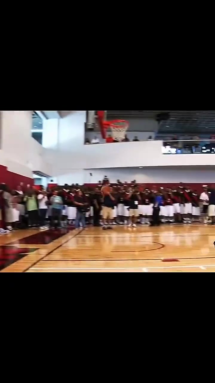 暴力美学的典范这个词就是从格里芬这里来的