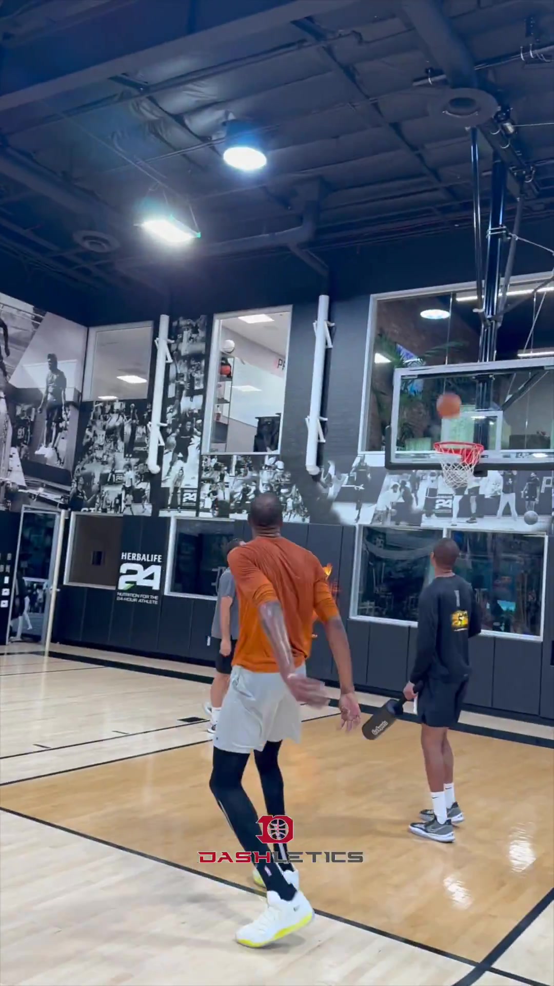 我火硬解靠你了杜兰特最新训练视频猛练单打中距离无解