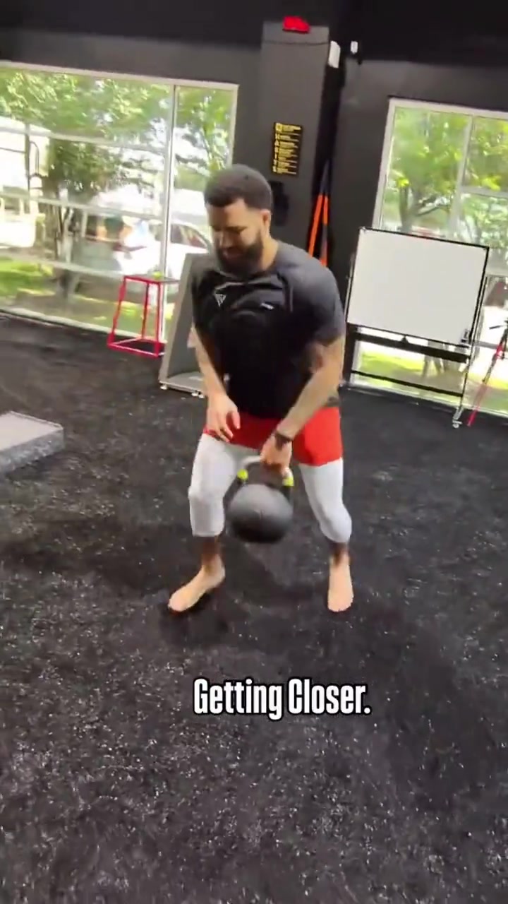 新赛季拼了范乔丹和霍勒迪训练视频积极备战