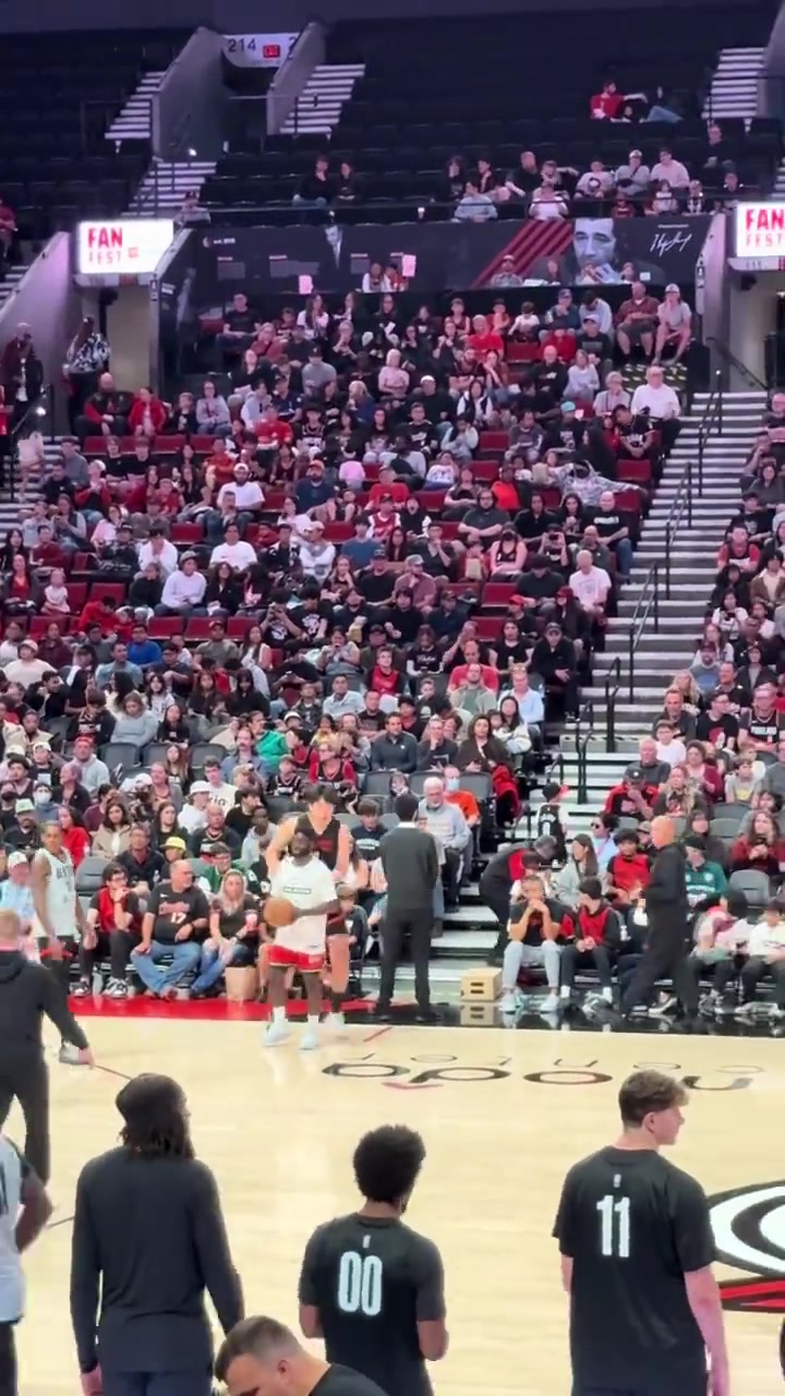 比赛中充分展现看杨瀚森训练中这记底角三分速率根本不慢