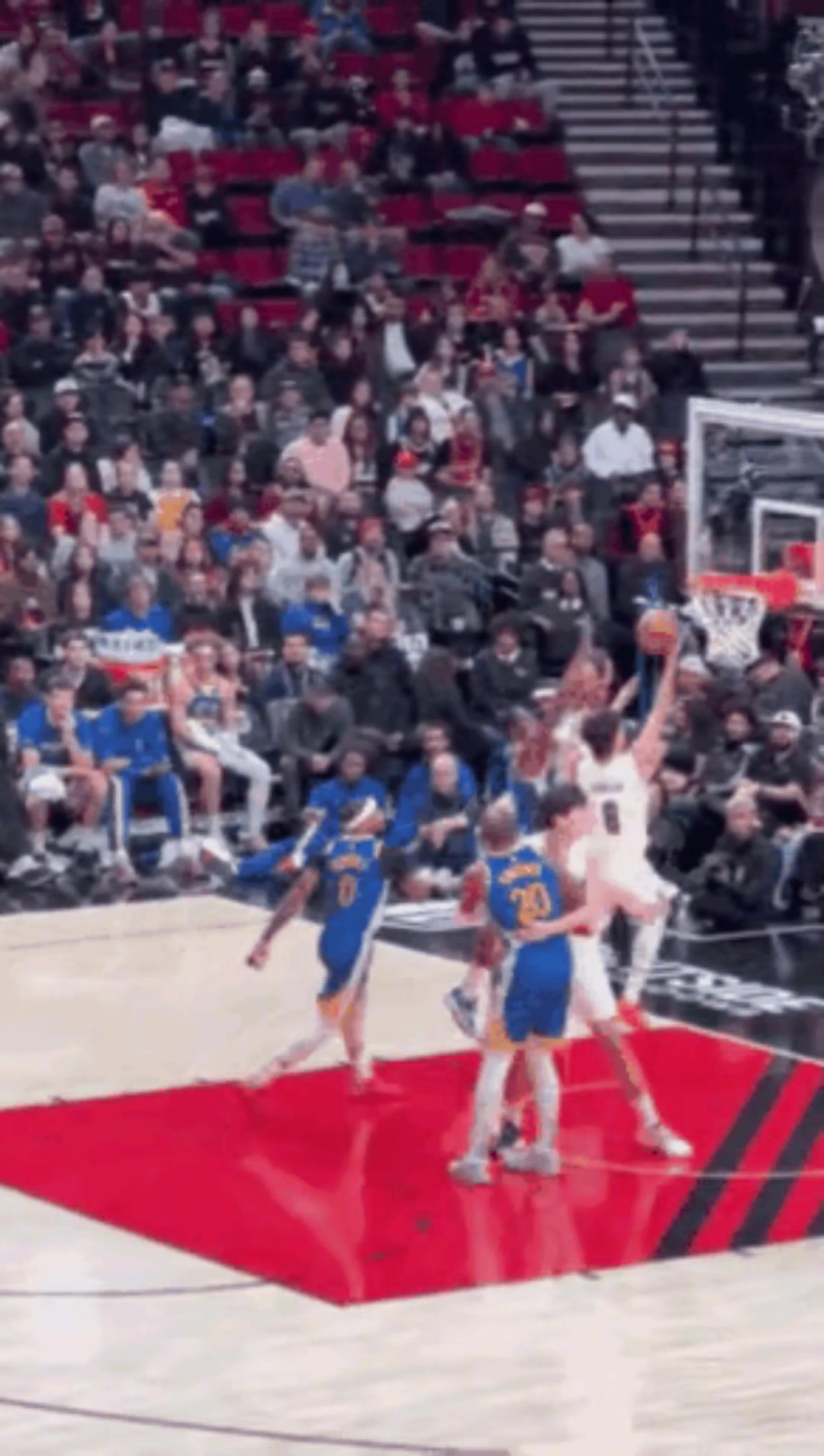 杨瀚森这个掩护满满都是细节霍福德动弹不得队友阿夫迪亚轻松得分