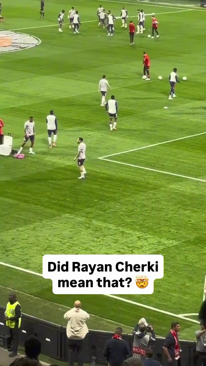 装X成功这个穿裆会是切尔基计划好的吗