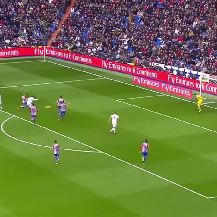 纯粹的暴力美学C罗与齐达内合作的第一个赛季单兵天花板