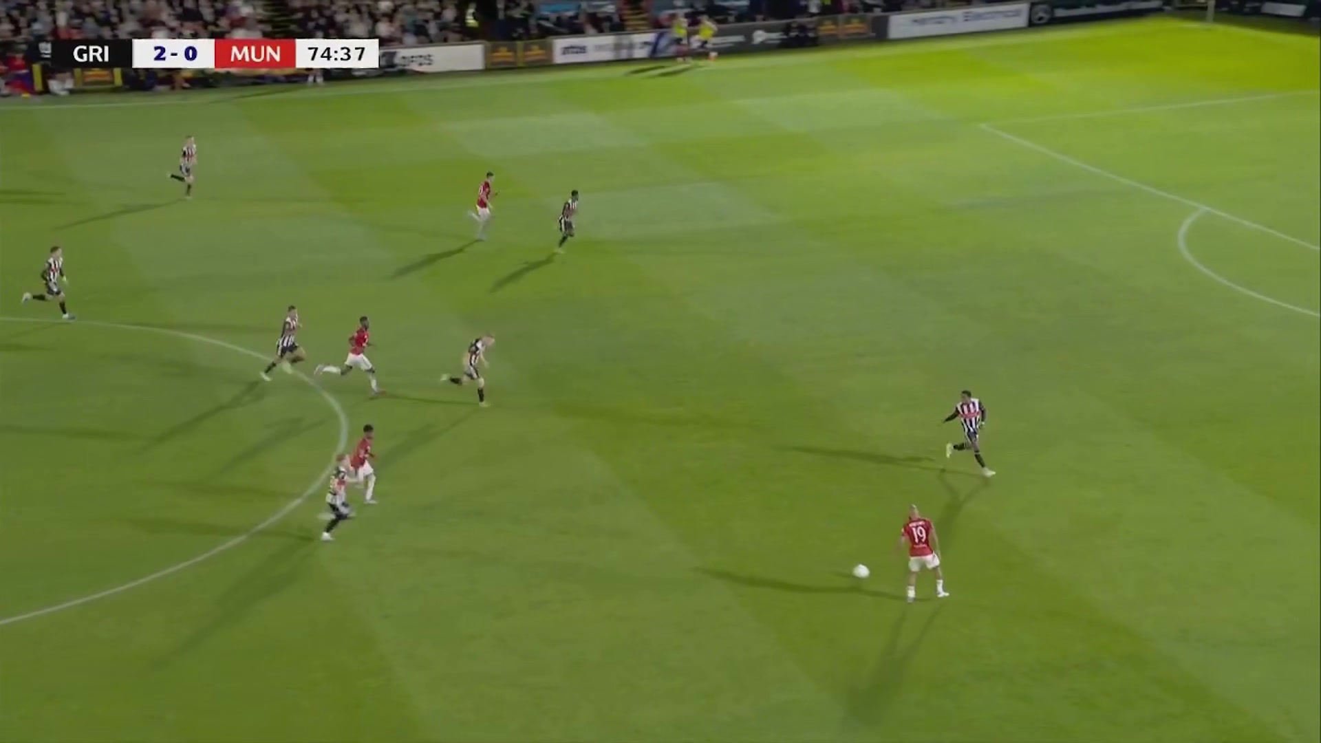 反击开始梅努分边姆伯莫隐蔽射门斩获曼联生涯处子球