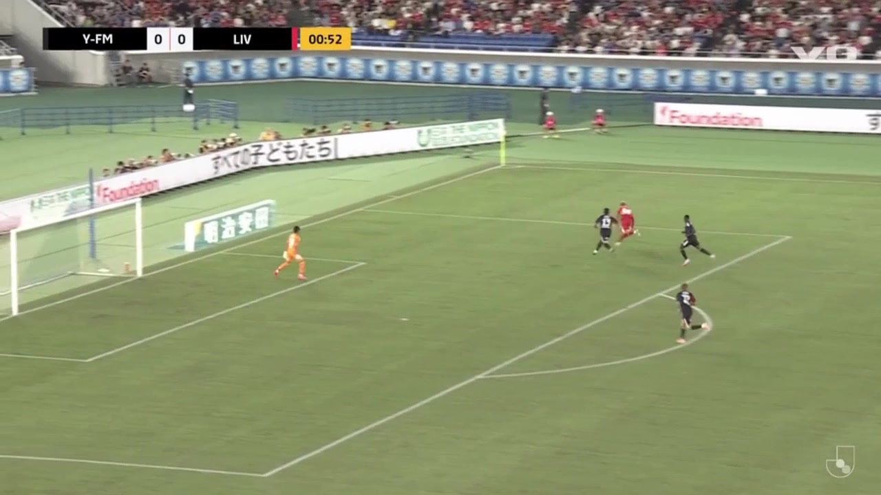 高级货啊开场埃基蒂克就上演高难度停球