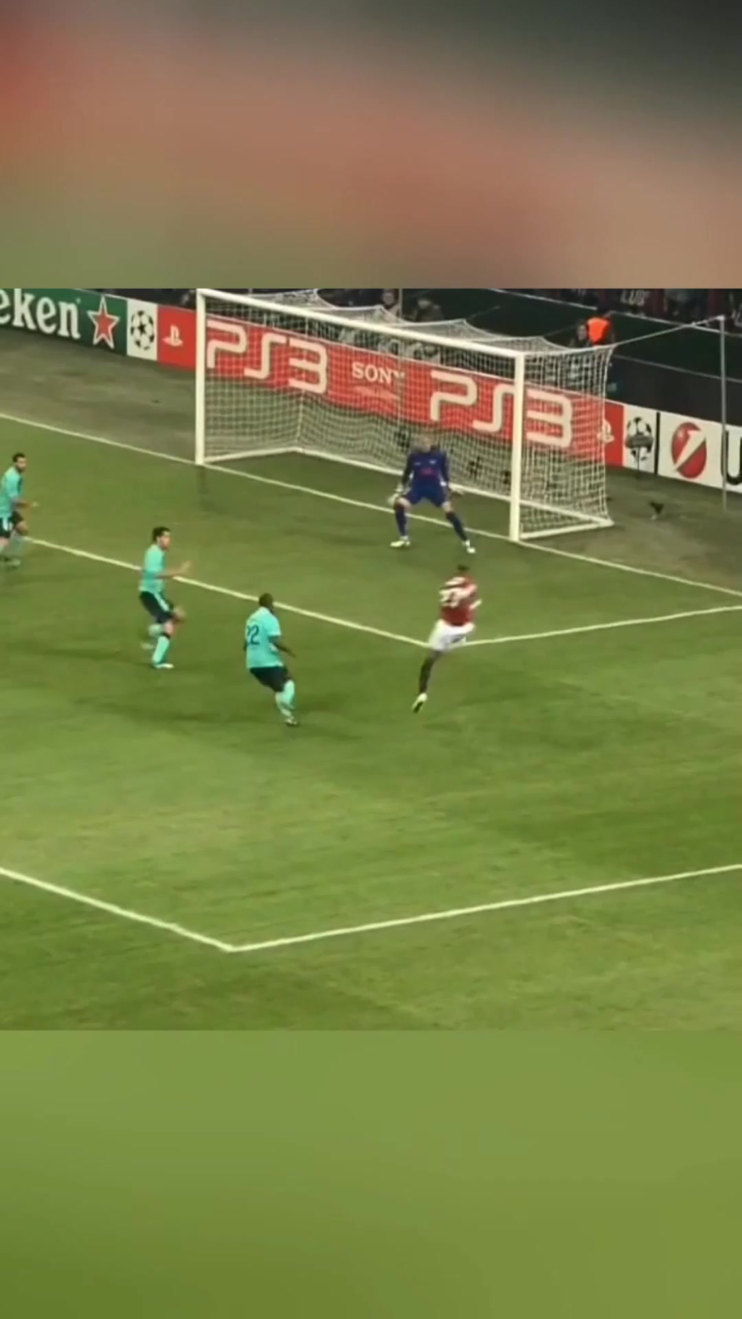 你可能不认识凯文-博阿滕但你一定看过他的无解暴力美学