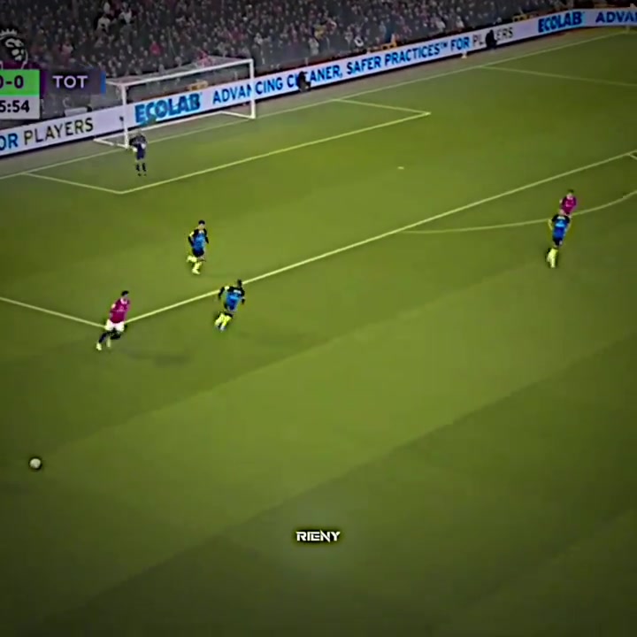 艺高人胆大b费这次过人真的太骚了这可是边锋才敢做的动作啊