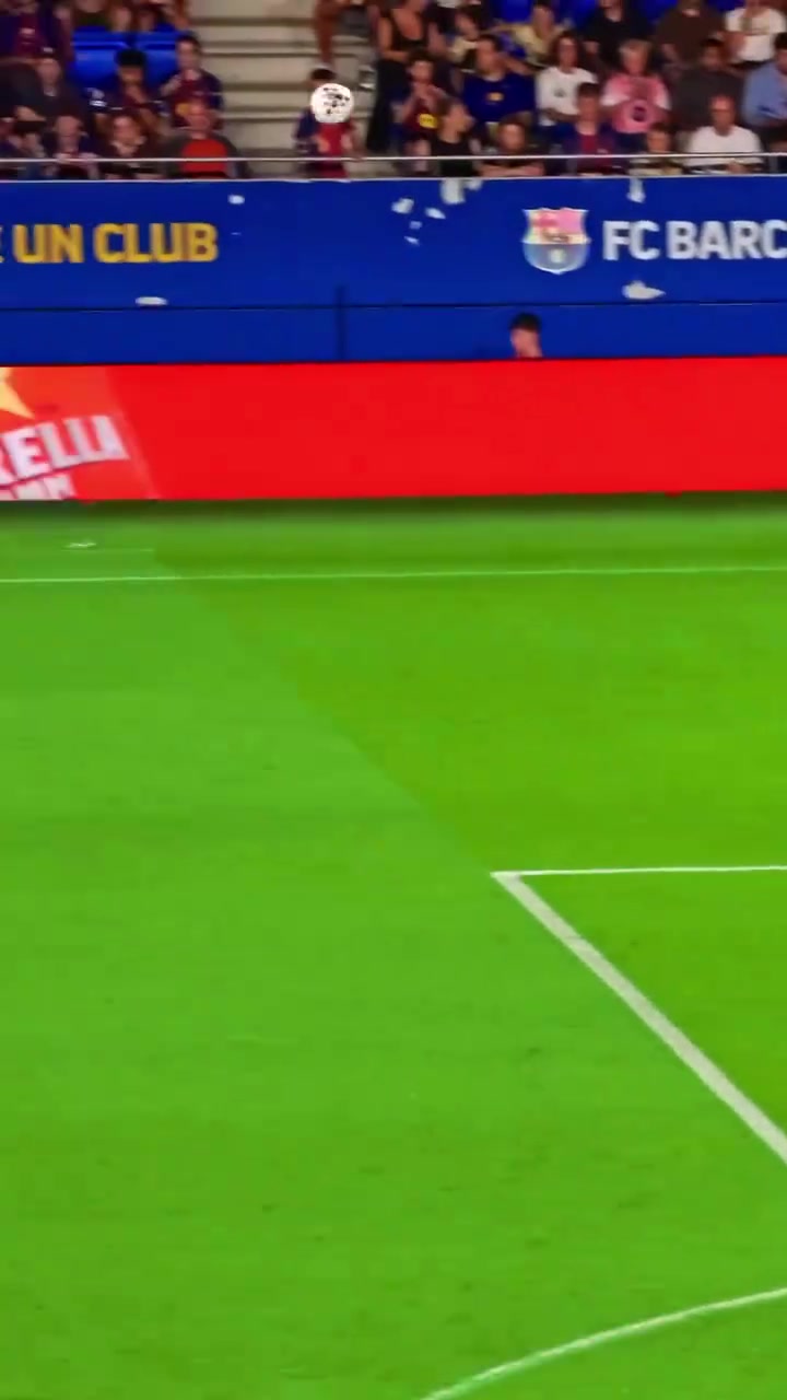 黏在脚下亚马尔这停球过人闲庭信步