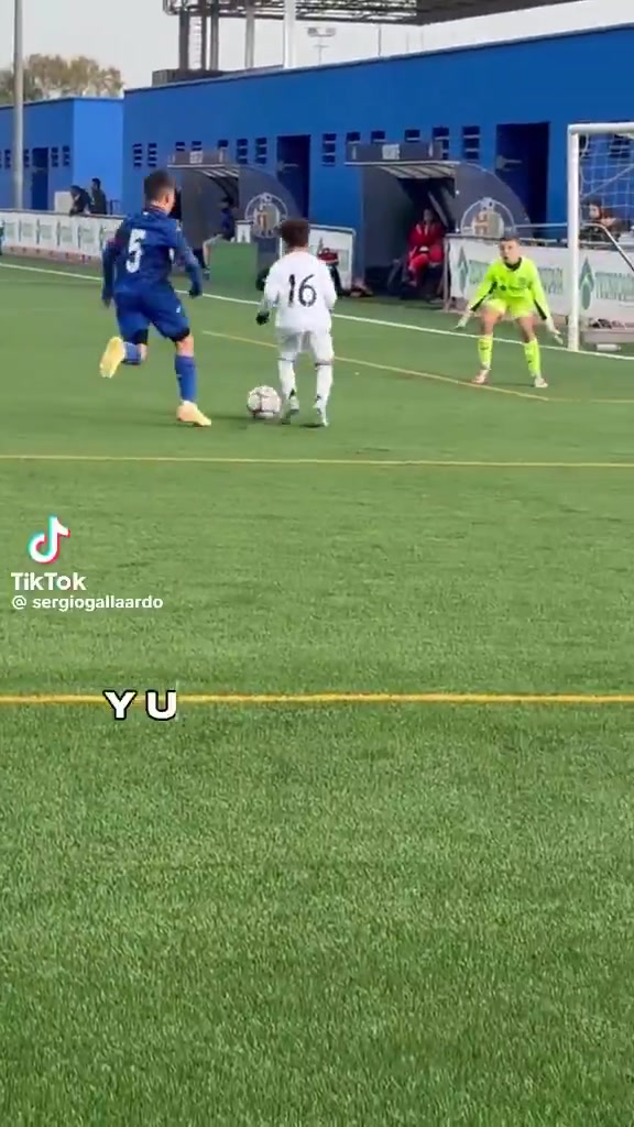 感受一下皇马U12梯队的这位小天才