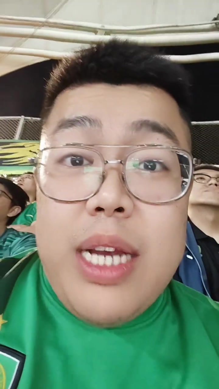 国安博主面露苦色别喊争冠了踏踏实实踢足协杯吧解脱了