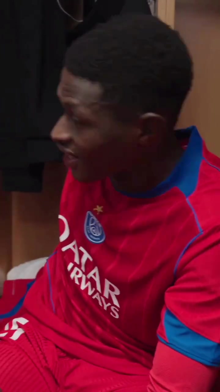 又拿最佳巴黎7-2勒沃库森世一左努诺门德斯当选全场最佳