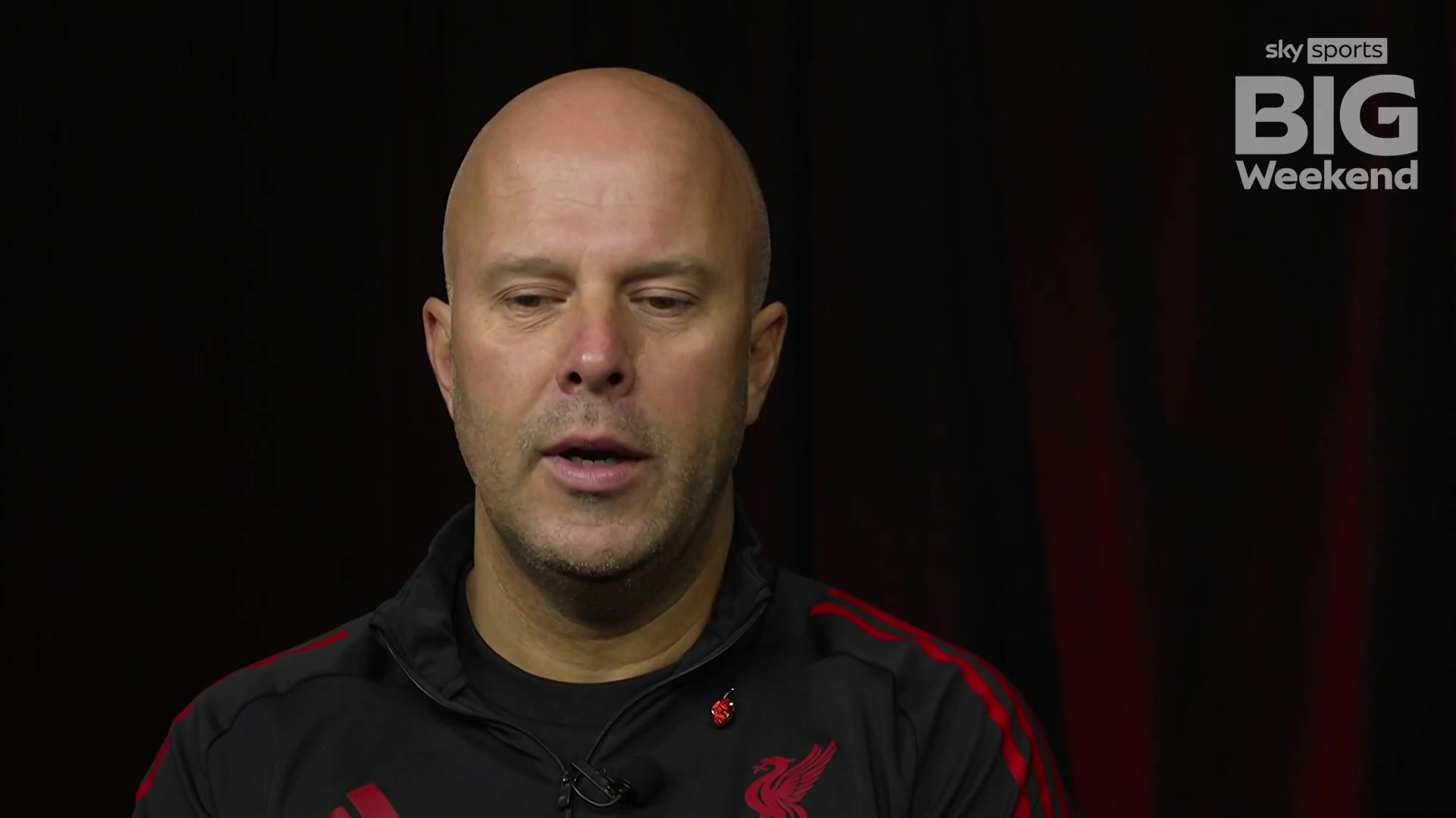 斯洛特在采访时表示观看瓜迪奥拉的球队比赛是一种享受