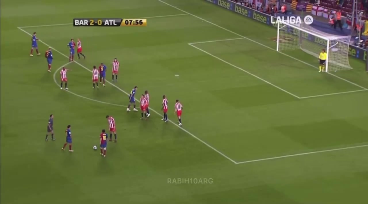 偷袭17年前的今天-梅西打进了职业生涯首粒任意球