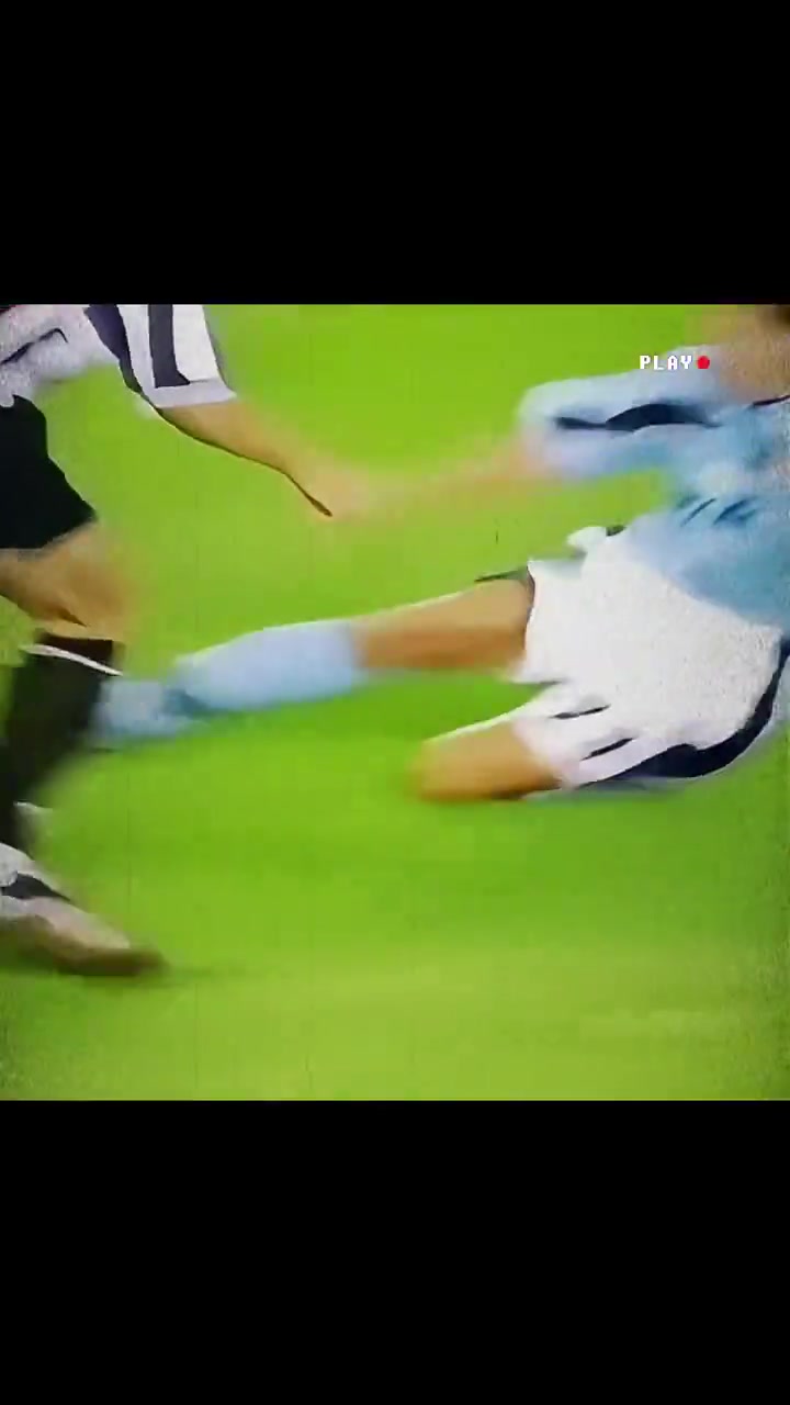 无所不能尤文时期的齐达内就已经强的离谱了