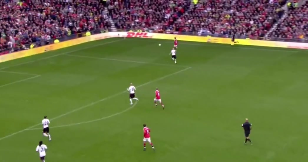 回顾一下贝尔巴托夫对阵利物浦的这粒进球