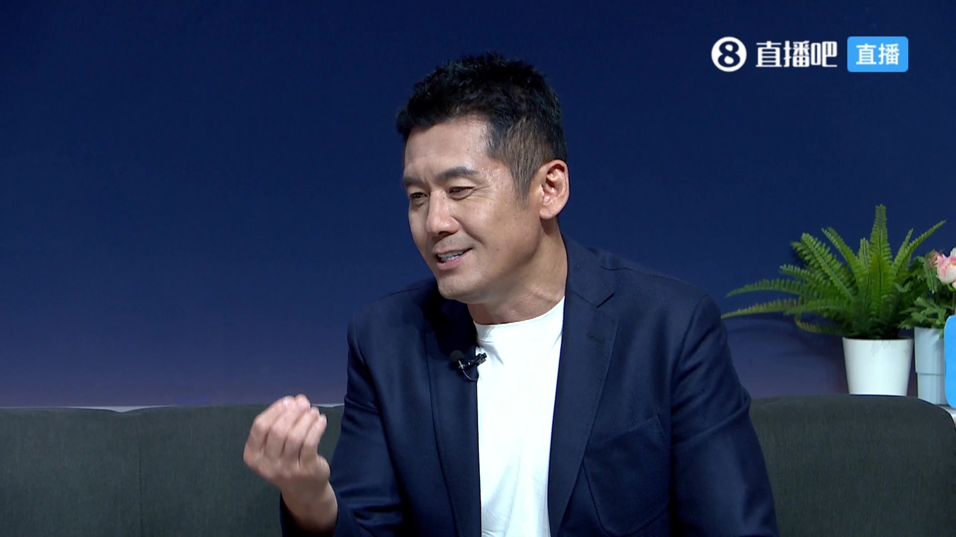 你认同吗️杨晨点评谢文能进攻端出现不多但防守帮助球队