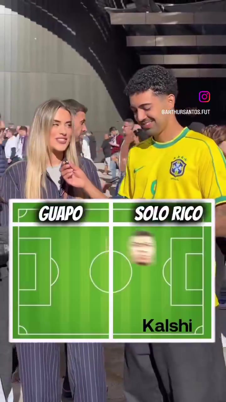 西班牙美女球迷白人球员帅气有钱而黑人球员只有钱