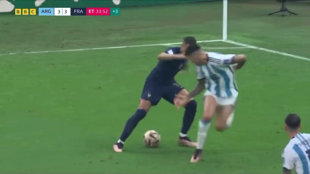 险些封神姆巴佩世界杯决赛这一幕令人难忘