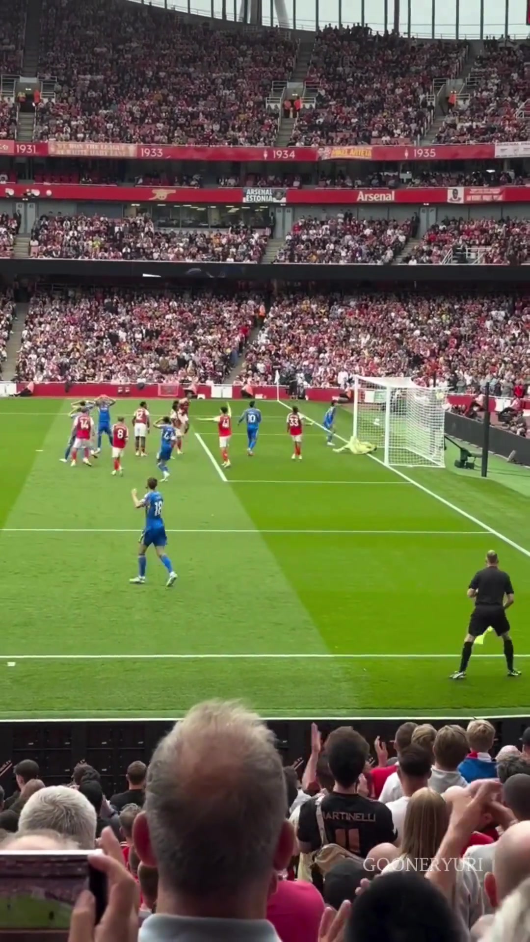 后防大爹球迷视角看拉亚近距离神扑