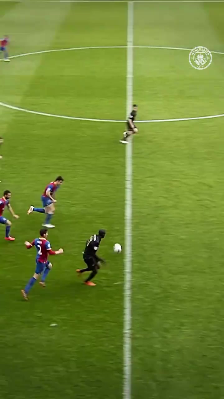 长驱直入一剑封喉亚亚图雷进球就是这么简单