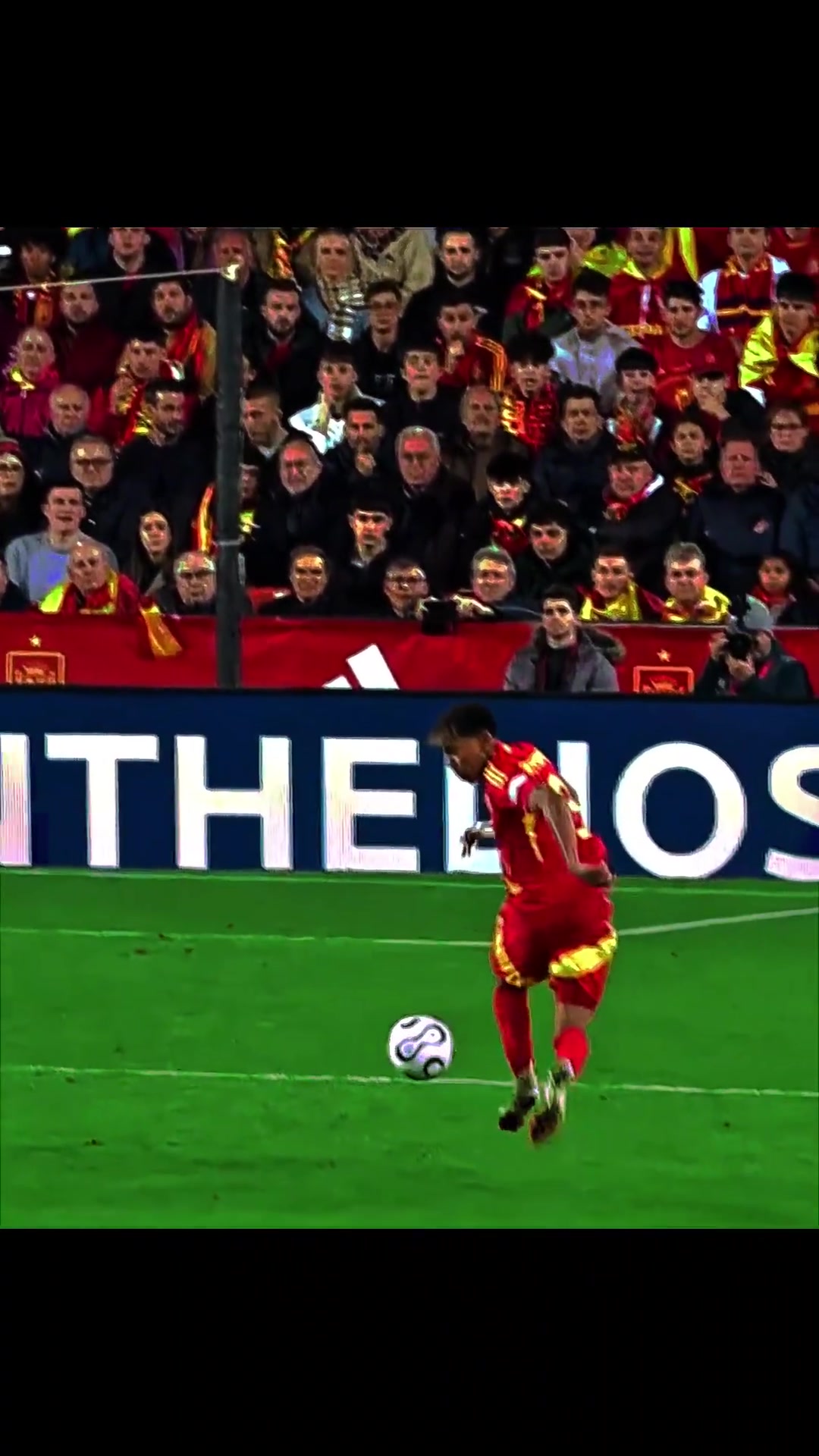 1停1扣1趟1射亚马尔这四次触球堪称完美