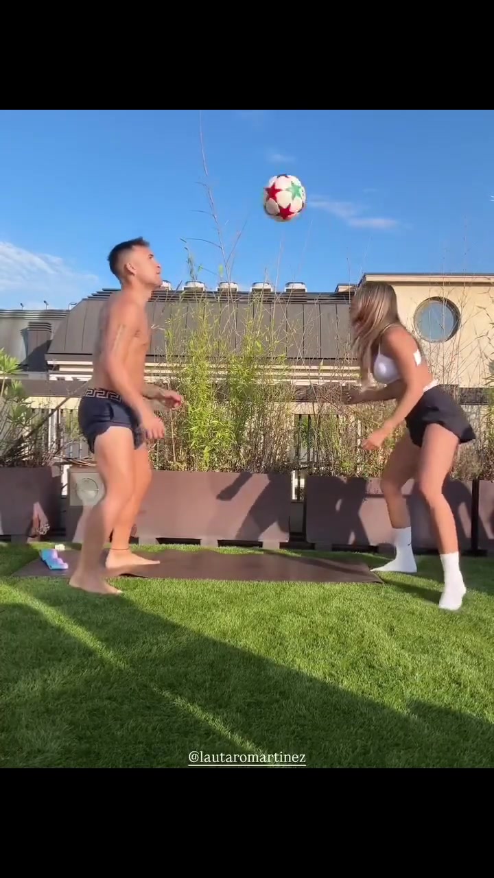 孩子都不管了网友要不劳塔罗球踢得好呢回家和老婆还得加练