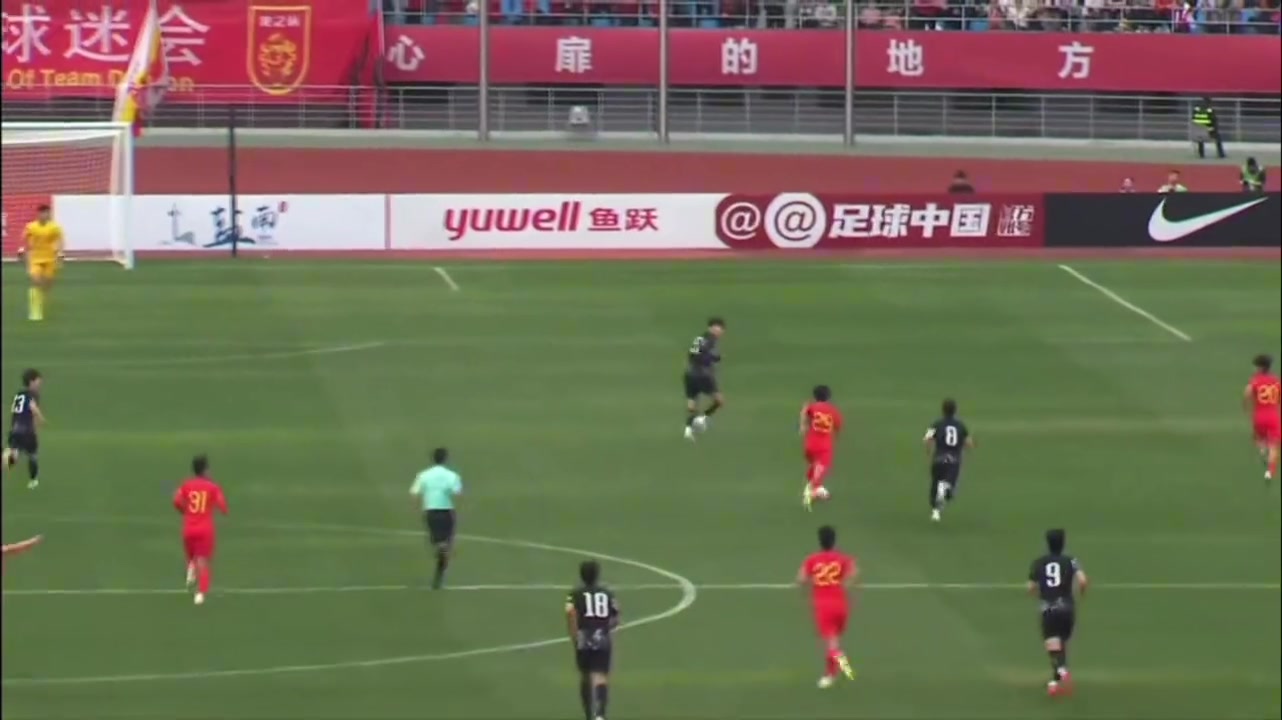 即将留洋网友惊叹于徐彬抢断后高速带球这是卡塞米彬吗