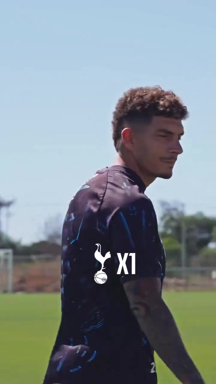 看热闹不嫌事大看看那不勒斯球员们欧冠都想抽到谁