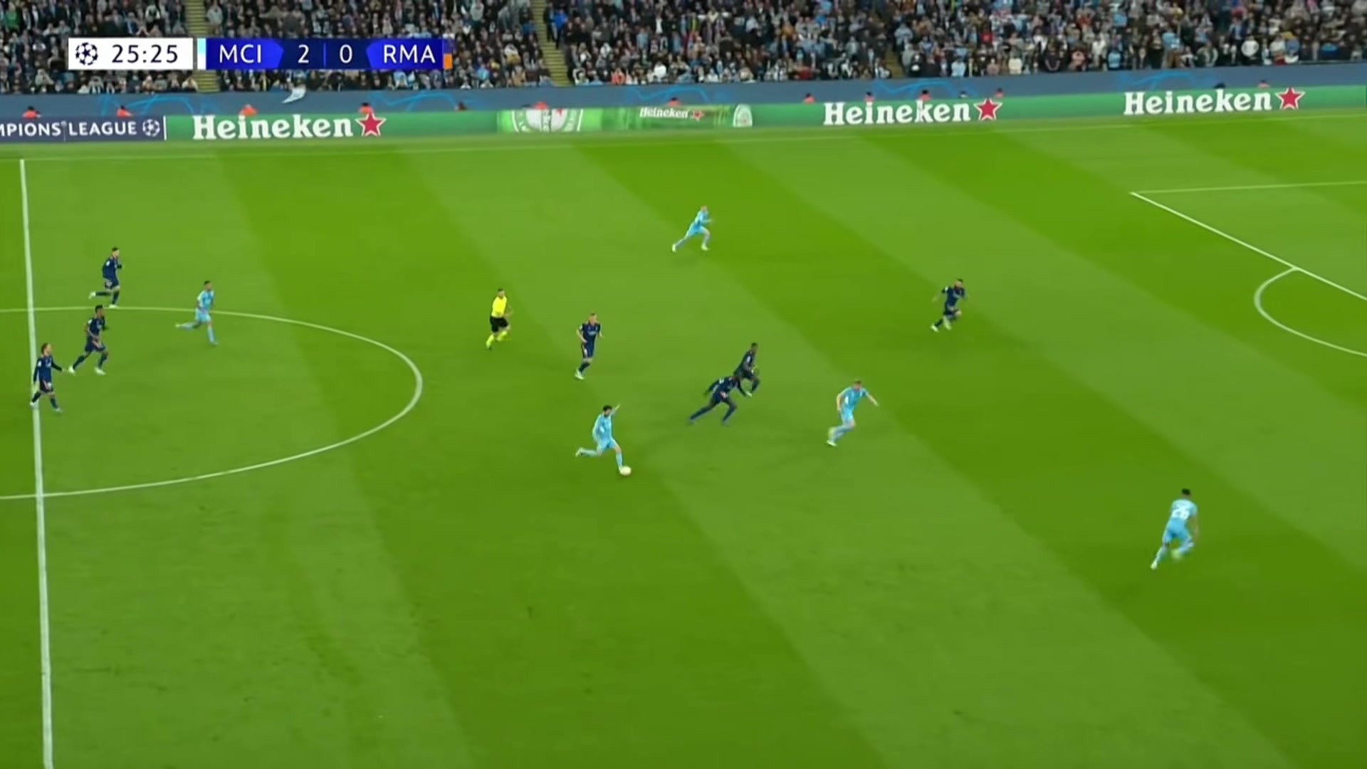 你怎么看️当年瓜迪奥拉对马赫雷斯这球十分气愤